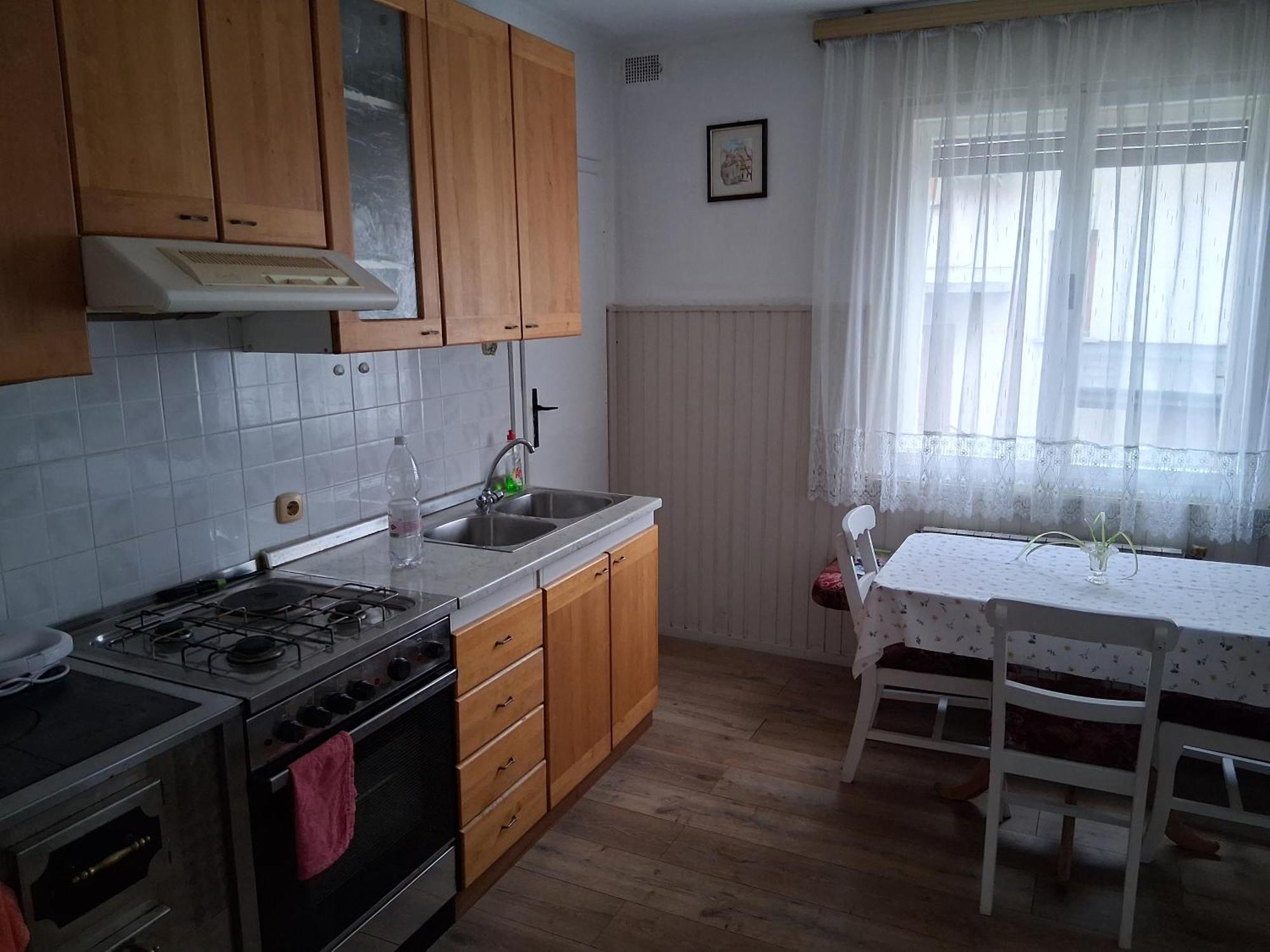 Rooms Apartma Cerknica Exteriör bild